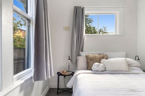 Photo of property in 21 Portal Street, Durie Hill, Whanganui, 4500