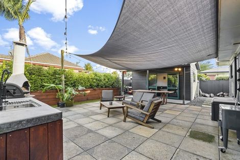 Photo of property in 1 Seifert Street, Forest Lake, Hamilton, 3200