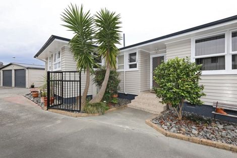 Photo of property in 30 Skerrett Crescent, Tamatea, Napier, 4112