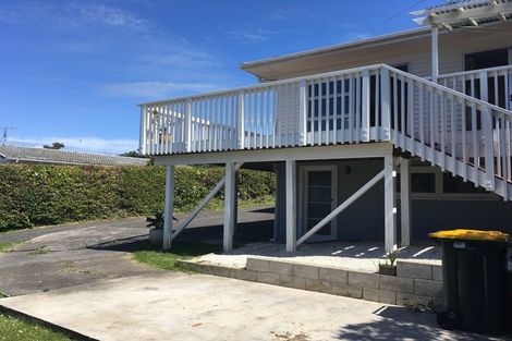 Photo of property in 1/34 Sycamore Drive, Sunnynook, Auckland, 0620