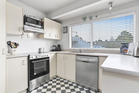 Photo of property in 1/10 Ambler Avenue, Glen Eden, Auckland, 0602