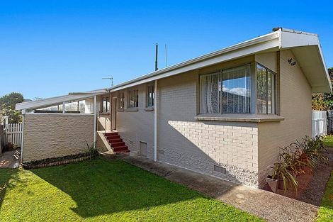 Photo of property in 15 Mokorua Grove, Whakatane, 3120