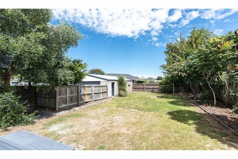 Photo of property in 15 Bronwyn Street, Mairehau, Christchurch, 8052