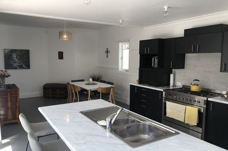 Photo of property in 7 Shortland Street, Regent, Whangarei, 0112