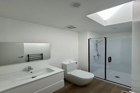 Photo of property in 15 Tiraumea Drive, Pakuranga, Auckland, 2010