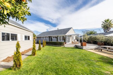 Photo of property in 9 Breadalbane Road, Havelock North, 4130