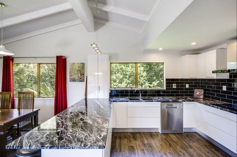 Photo of property in 4 Bracken Street, Hospital Hill, Napier, 4110