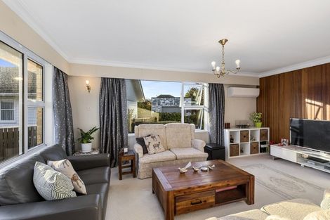 Photo of property in 7 Ferretti Grove, Avalon, Lower Hutt, 5011