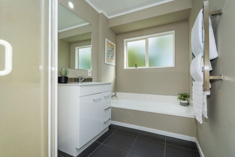 Photo of property in 256 Birkdale Road, Birkdale, Auckland, 0626