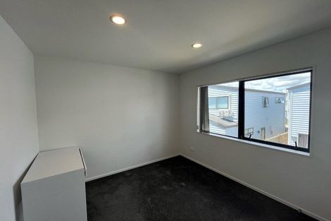 Photo of property in 4 Tumu Road, Papakura, 2110