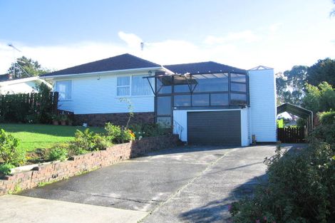 Photo of property in 6 Glenmore Road, Sunnyhills, Auckland, 2010