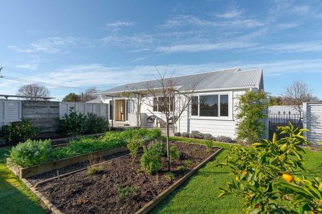 Photo of property in 2 Naples Street, Martinborough, 5711