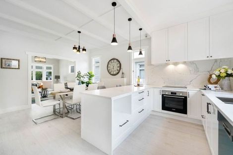 Photo of property in 48 Lambeth Road, Mount Eden, Auckland, 1041