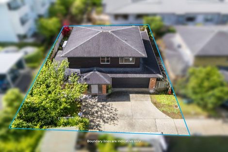 Photo of property in 16h Lincoln Road, Henderson, Auckland, 0610