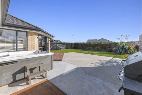 Photo of property in 14 Huntaway Close, Stoke, Nelson, 7011