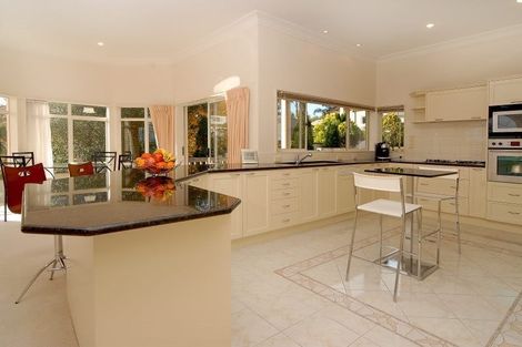 Photo of property in 26 Anaheim Boulevard, Shamrock Park, Auckland, 2016