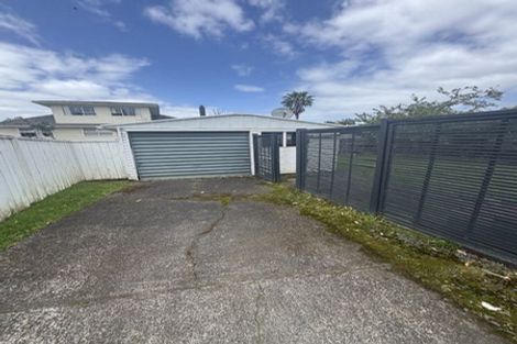 Photo of property in 43 Hilling Street, Titirangi, Auckland, 0604