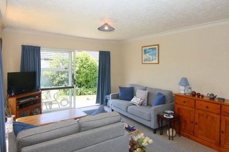 Photo of property in 1/18 Sawtell Place, Northcote, Christchurch, 8052