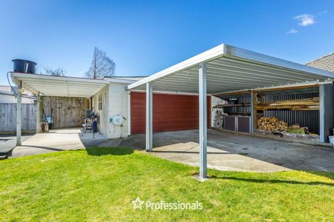 Photo of property in 8 Coates Grove, Silverstream, Upper Hutt, 5019