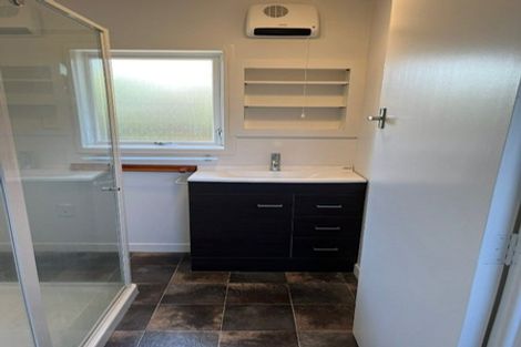 Photo of property in 1/5 Stratford Avenue, Milford, Auckland, 0620