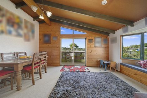 Photo of property in 27 Orams Road, Hillpark, Auckland, 2102