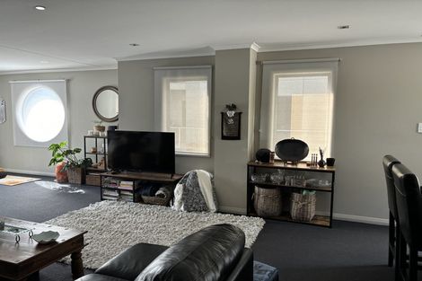 Photo of property in White Isle Apartments, 3/23 Quay Street, Whakatane, 3120