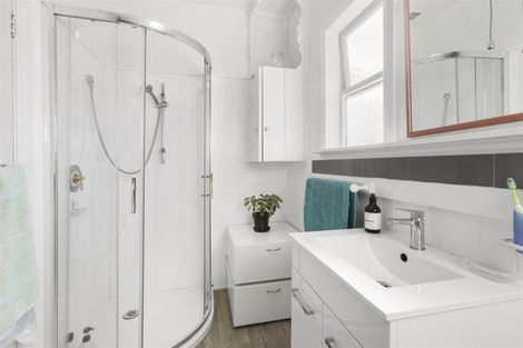 Photo of property in 58 Wakefield Street, Westport, 7825