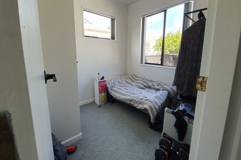 Photo of property in 14a Mason Street, Moera, Lower Hutt, 5010
