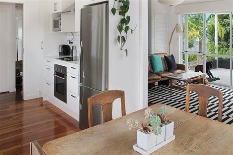 Photo of property in 38 Wellesley Road, Mangere Bridge, Auckland, 2022