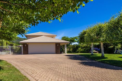 Photo of property in 29 Kenrigg Road East, Kinloch, Taupo, 3377