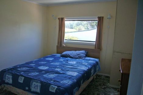 Photo of property in 65 Seaview Road, Cable Bay, 0420