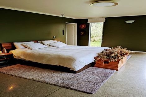 Photo of property in 1798 Waimarama Road, Waimarama, Havelock North, 4294