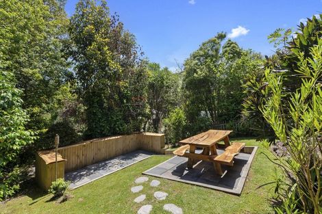 Photo of property in 21 St James Avenue, Helensville, 0800