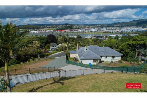 Photo of property in 2 Jessie Street, Parahaki, Whangarei, 0112