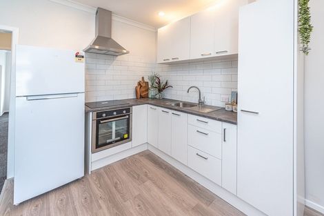 Photo of property in 112 Cornfoot Street, Castlecliff, Whanganui, 4501