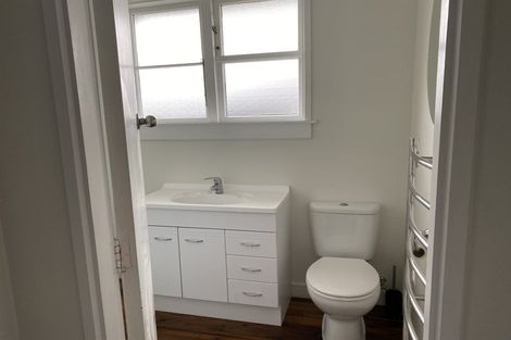 Photo of property in 6 Forth Terrace, Roslyn, Palmerston North, 4414