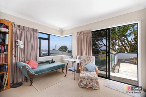 Photo of property in 10 Marine Avenue, Waihi Beach, 3611