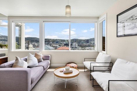 Photo of property in 16 Earls Terrace, Mount Victoria, Wellington, 6011