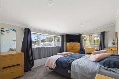 Photo of property in 29 Cedar Terrace, Stanmore Bay, Whangaparaoa, 0932