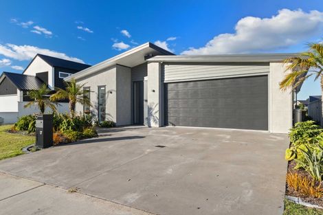 Photo of property in 17 Awatea Drive, Whitianga, 3510