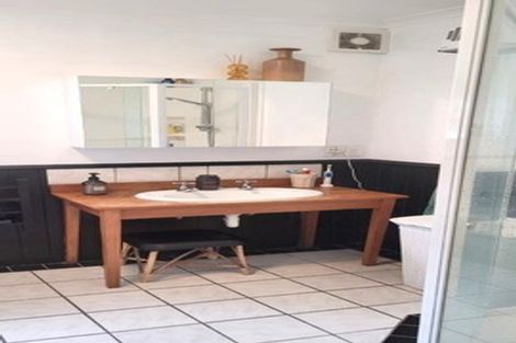 Photo of property in 6 View Road, Titahi Bay, Porirua, 5022