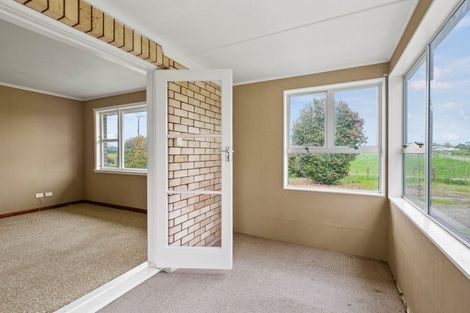 Photo of property in 342 Inland North Road, Tikorangi, Waitara, 4383