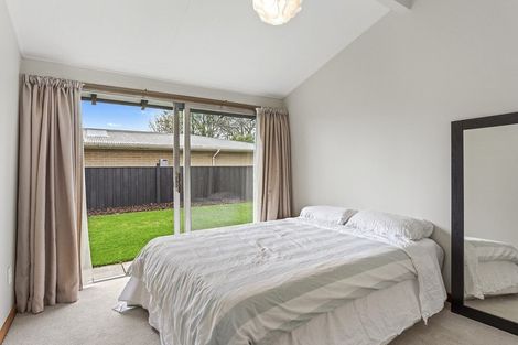 Photo of property in 33 Lynfield Avenue, Ilam, Christchurch, 8041