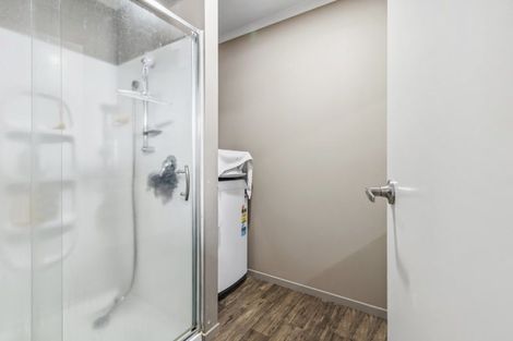 Photo of property in 9/102 Old Farm Road, Hamilton East, Hamilton, 3216