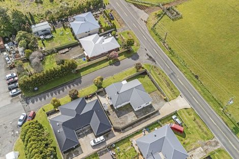 Photo of property in 44 Egmont Road, Waiwhakaiho, New Plymouth, 4312