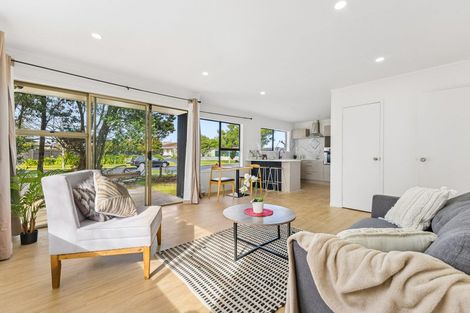 Photo of property in 1/22 Gibbons Road, Weymouth, Auckland, 2103