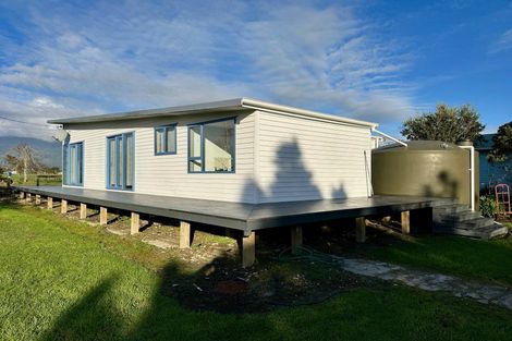Photo of property in 47 Wharf Road, Karamea, 7893