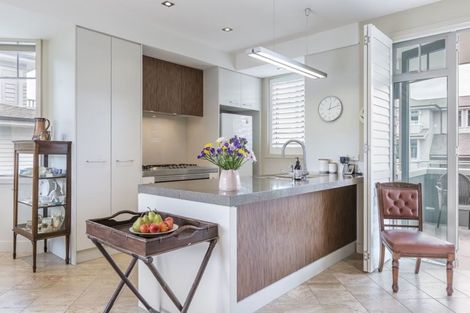 Photo of property in 23 Little Compton Mews, Snells Beach, 0920