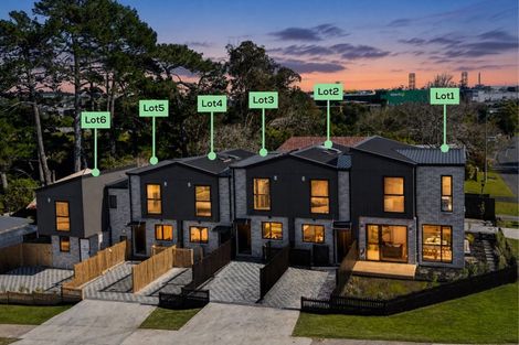 Photo of property in 71 Oreil Avenue, West Harbour, Auckland, 0618