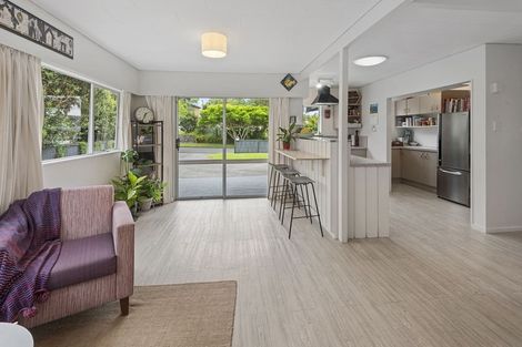Photo of property in 17 Parkland Crescent, Te Kamo, Whangarei, 0112